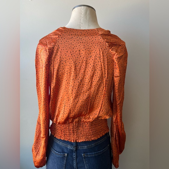 Brand New Topshop Polka Dots Crop Top is orange and black and is a size 4 - Picture 4 of 4